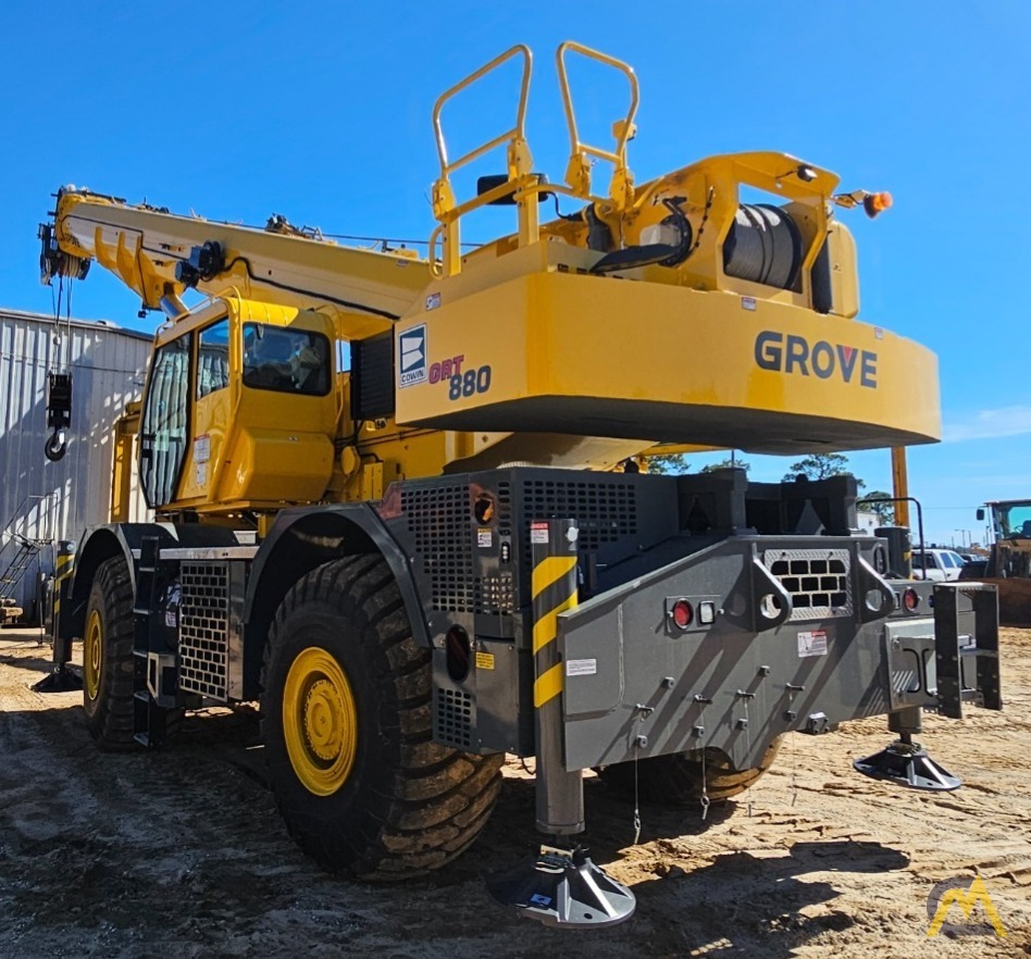 Grove GRT880 Rough Terrain Crane 3