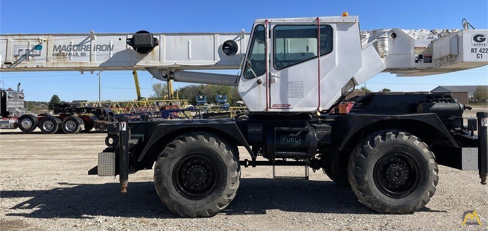 Grove RT422 22-ton Rough Terrain Crane 1