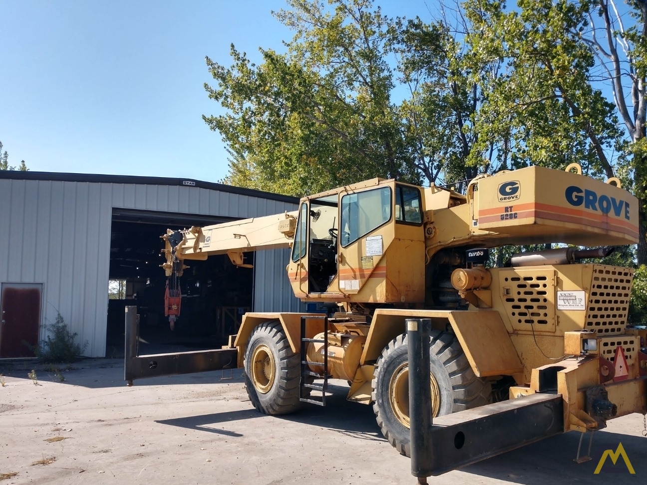 Grove RT528C 28-ton Rough Terrain Crane 6