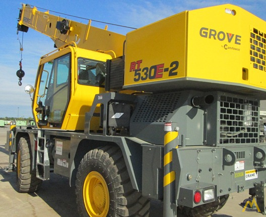 Grove RT530E-2 30-Ton Rough Terrain Crane 2