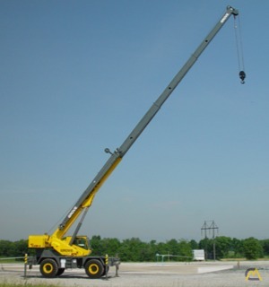 Grove RT530E-2 30-Ton Rough Terrain Crane 0