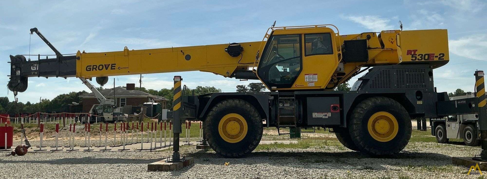 Grove RT530E-2 Rough Terrain Crane 0
