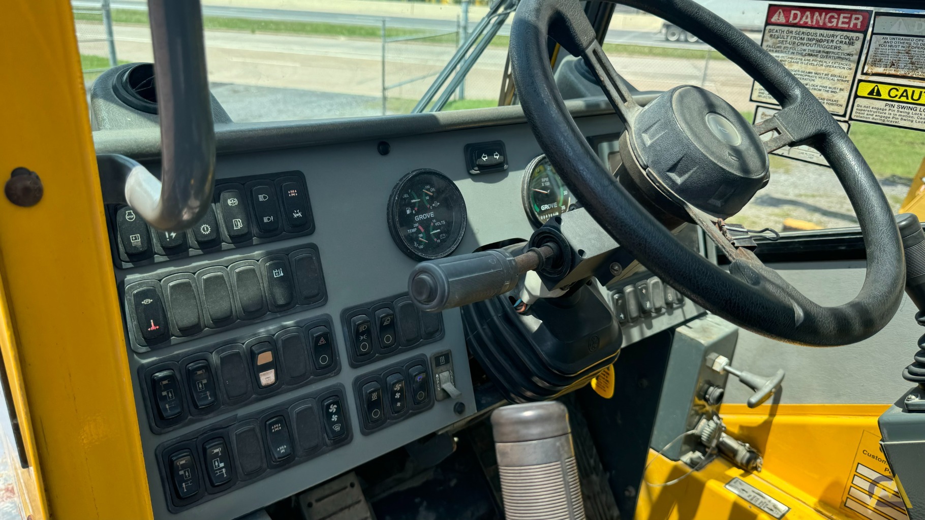 Grove RT540E Rough Terrain Crane 10