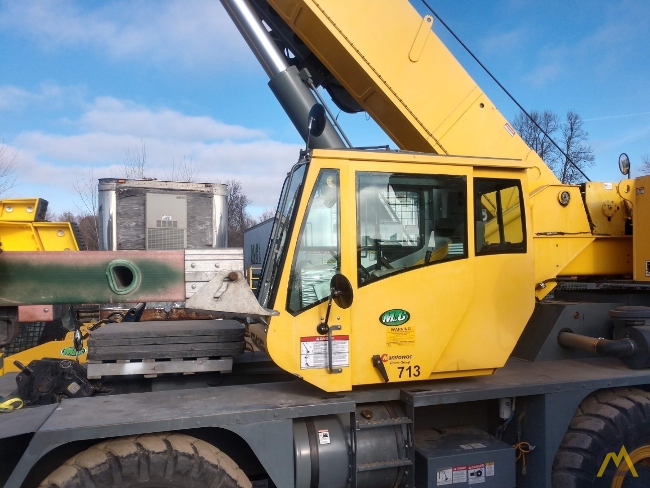 Grove RT540E 40-ton Rough Terrain Crane 1