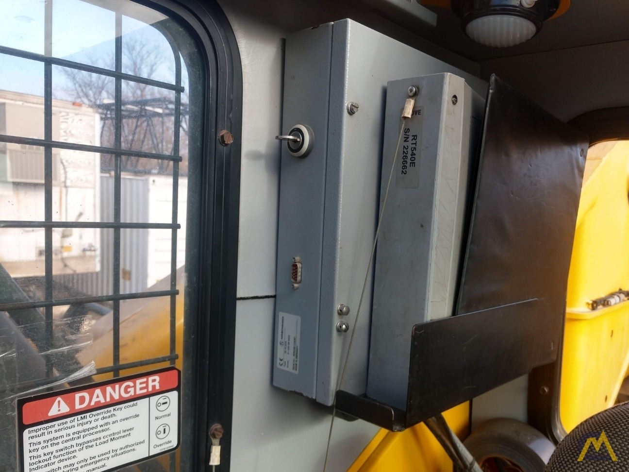 Grove RT540E 40-ton Rough Terrain Crane 9
