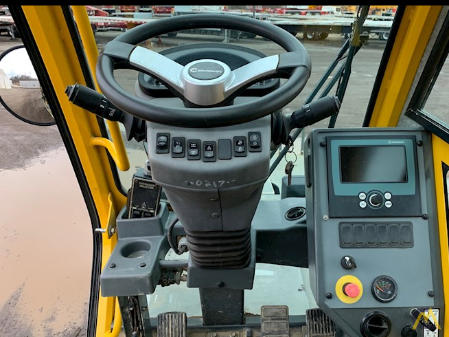 Grove RT540E 40-Ton Rough Terrain Crane 4