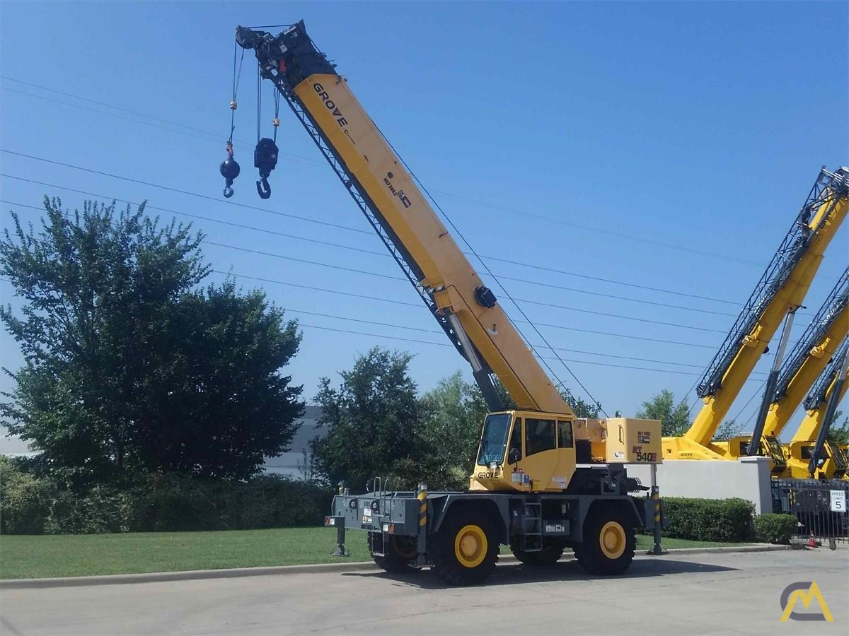 Grove RT540E 40-ton Rough Terrain Crane 5