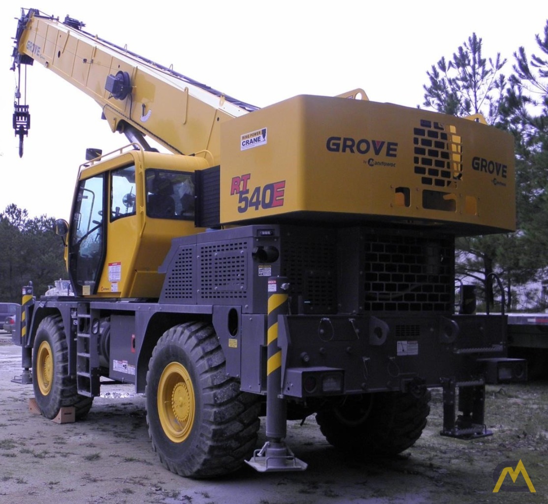 Grove RT540E 40-Ton Rough Terrain Crane 1