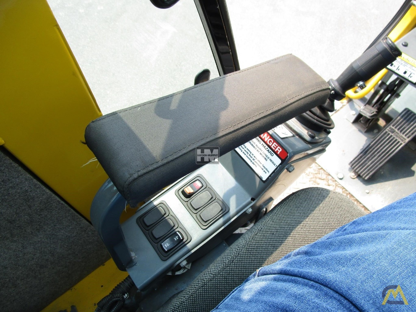 Grove RT540E 40-Ton Rough Terrain Crane 33