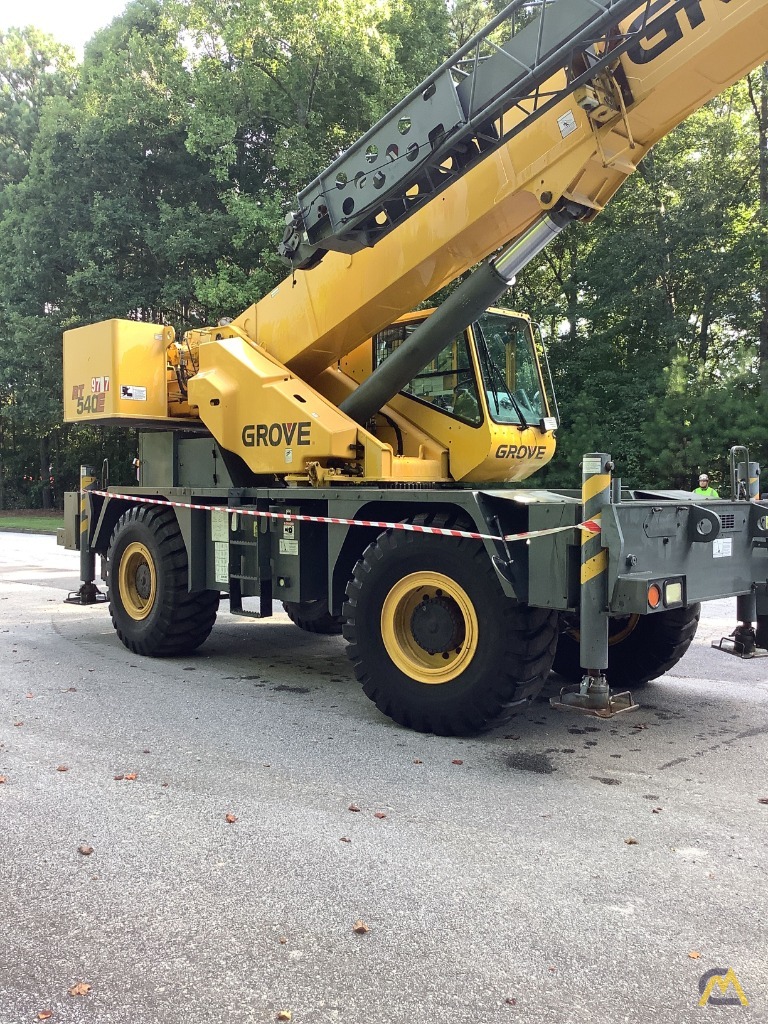 Grove RT540E 40-Ton Rough Terrain Crane 1