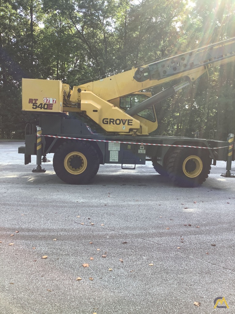 Grove RT540E 40-Ton Rough Terrain Crane 3