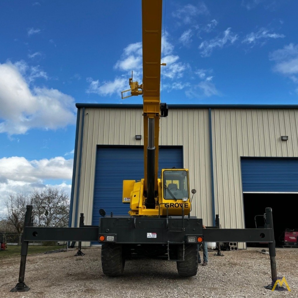 Grove RT540E Rough Terrain Crane 7