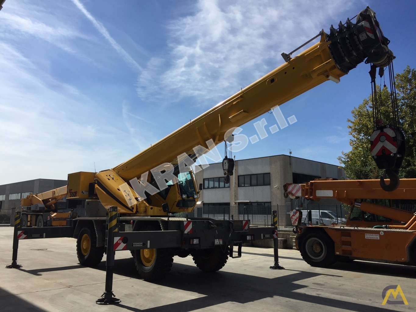 Grove RT550E 45-ton Rough Terrain crane 1