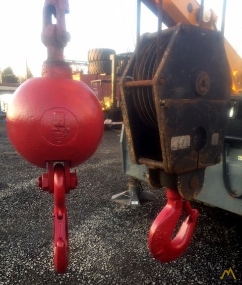 Grove RT640C 40-ton Rough Terrain Crane 5