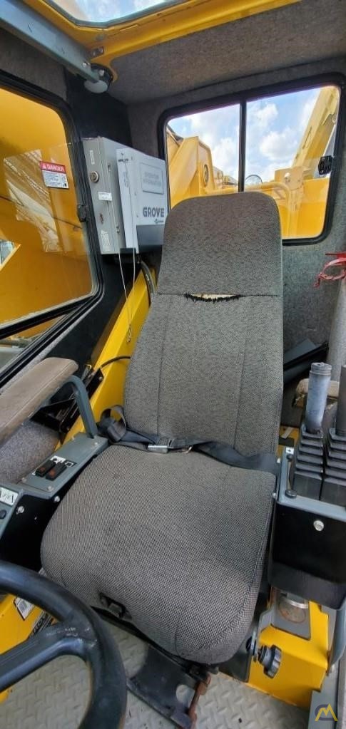 Grove RT760E 60-Ton Rough Terrain Crane 8
