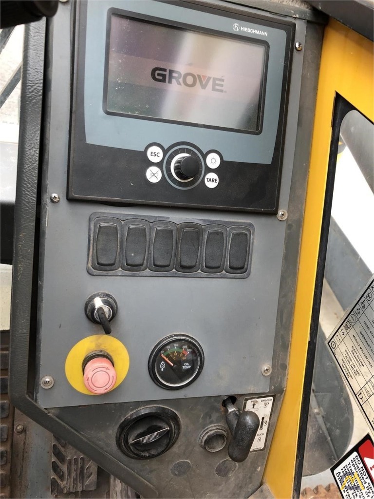 Grove RT760E 60-Ton Rough Terrain Crane 8