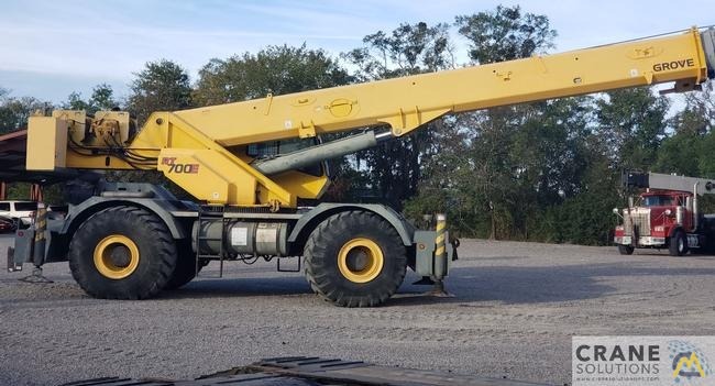 Grove RT760E 60-Ton Rough Terrain Crane 0