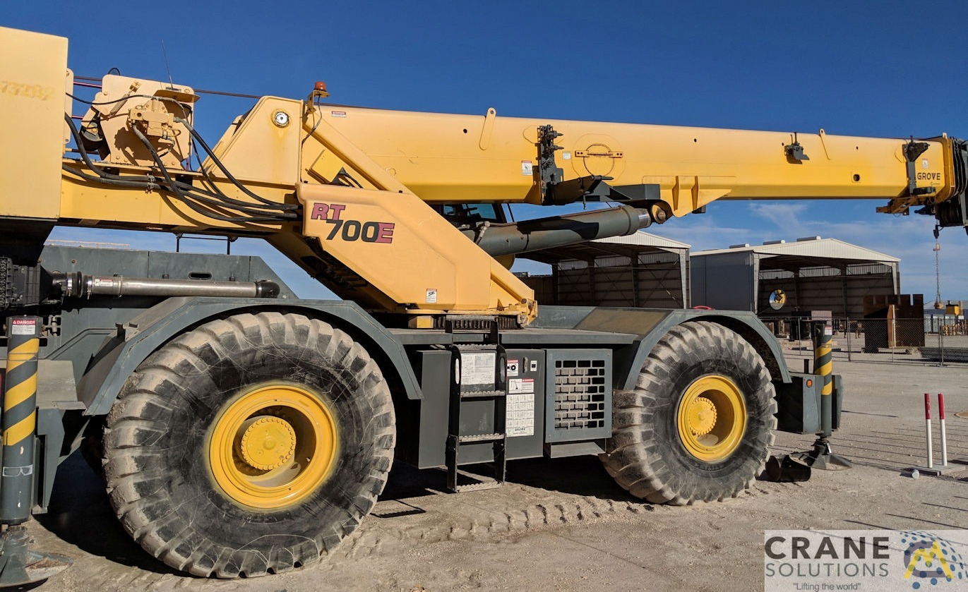 Grove RT760E 60-Ton Rough Terrain Crane 2