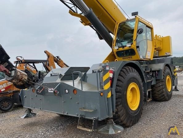 Grove RT770E 70-ton Rough Terrain Crane 2