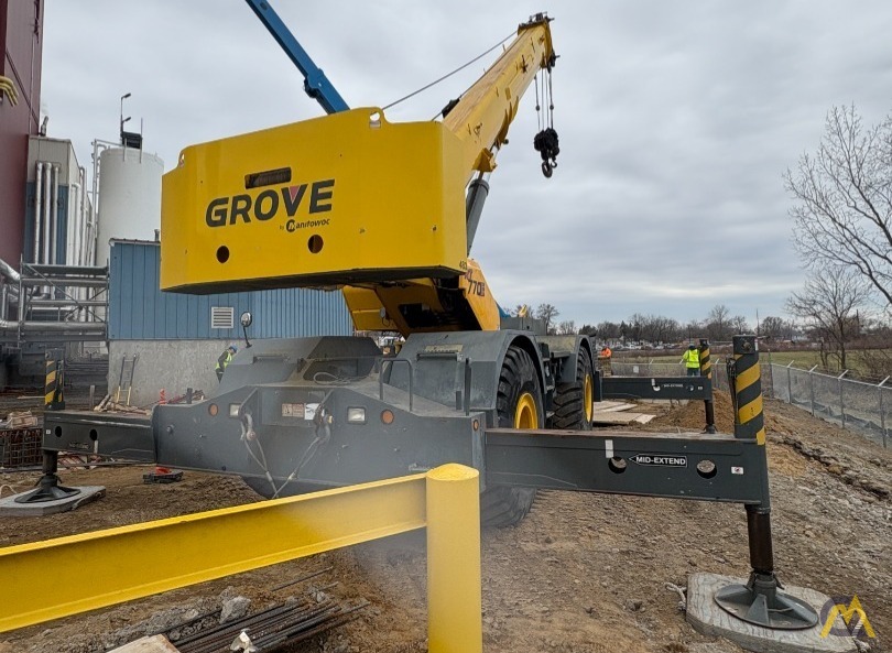 Grove RT770E Rough Terrain Crane 3