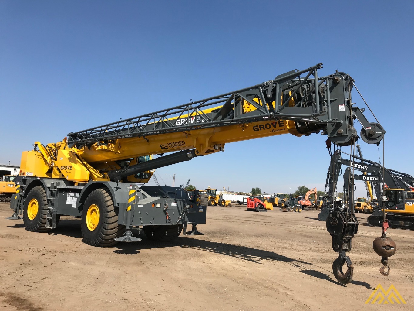 Grove RT890E 90-Ton Rough Terrain Crane 2