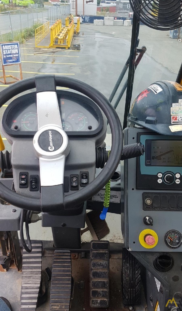 Grove RT880E Rough Terrain Crane 9