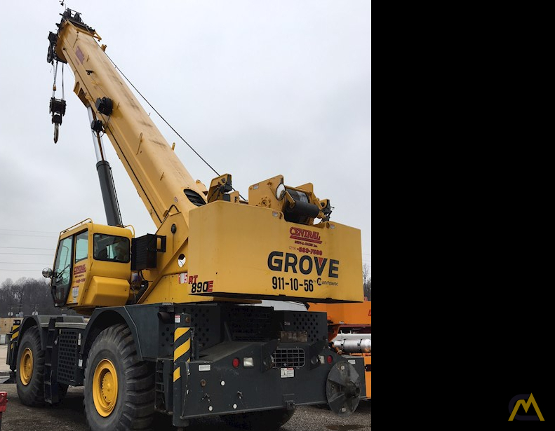 Grove RT890E 90-Ton Rough Terrain Crane 1