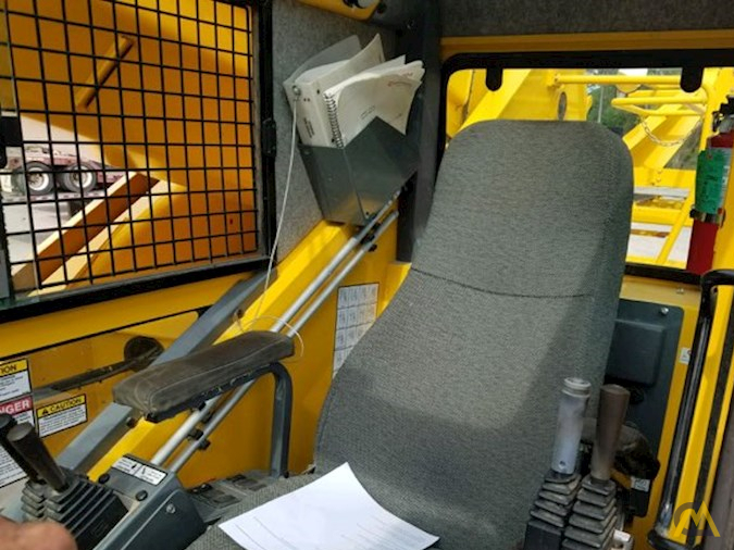 Grove RT890E 90-Ton Rough Terrain Crane 6