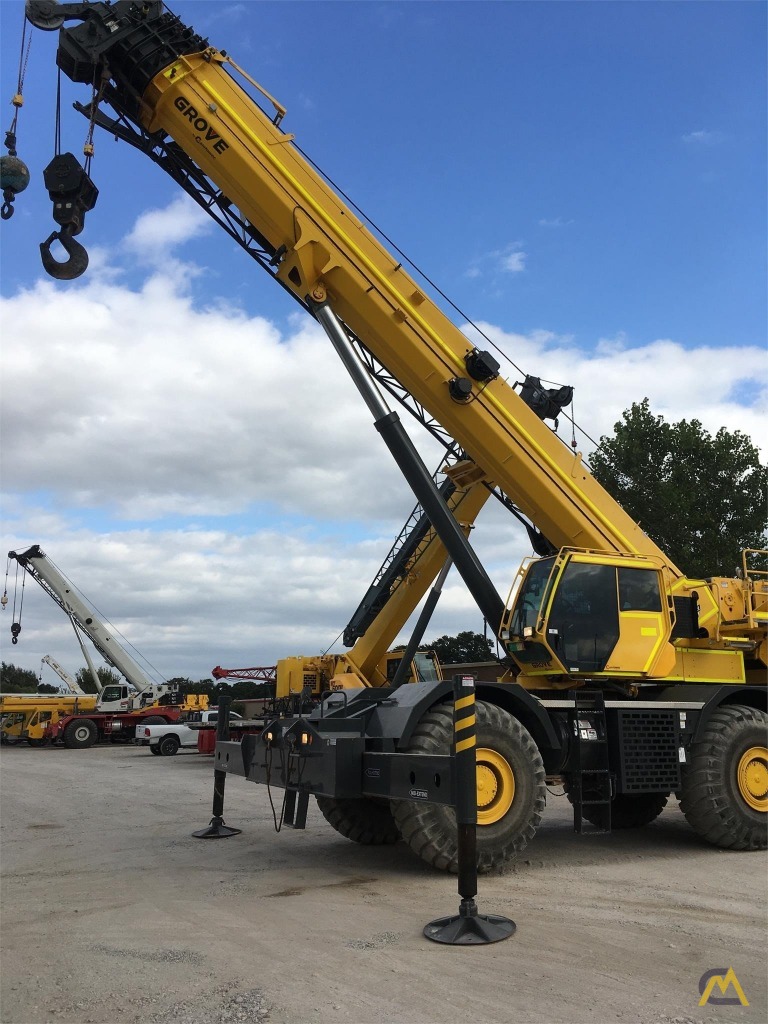 Grove RT890E 90-ton Rough Terrain Crane 6