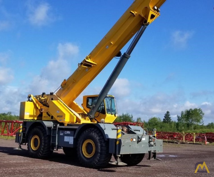 Grove RT890E 90-Ton Rough Terrain Crane 0