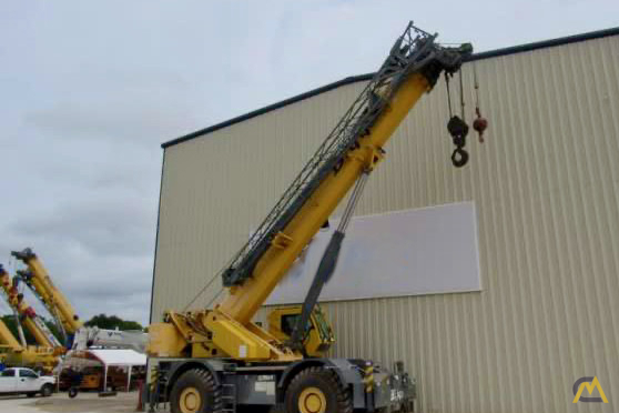 Grove RT890E 90-Ton Rough Terrain Cranes 11