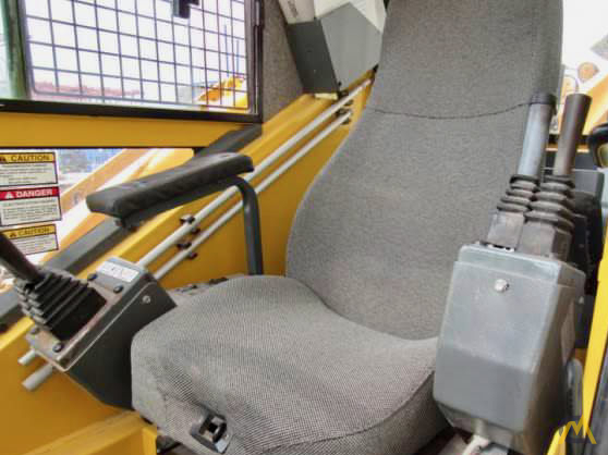 Grove RT890E 90-Ton Rough Terrain Cranes 14
