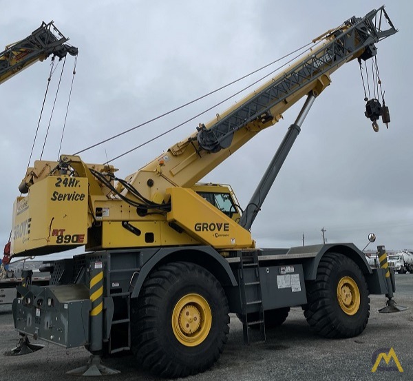 Grove RT890E Rough Terrain Crane 2