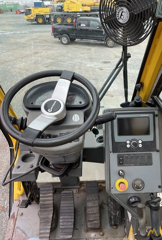 Grove RT890E Rough Terrain Crane 6