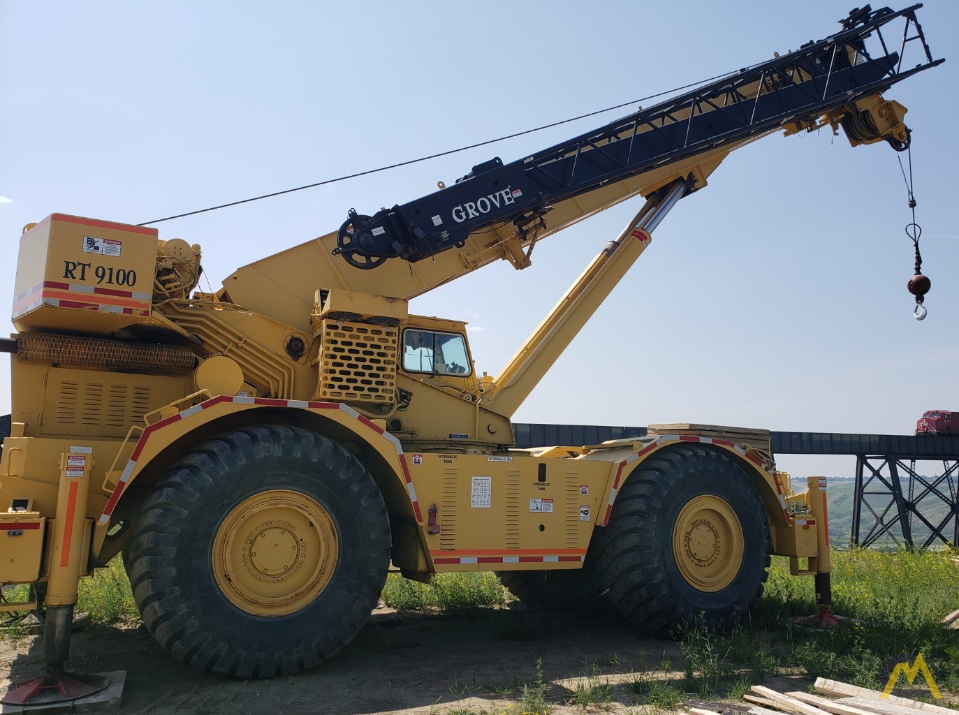 Grove RT9100 Rough Terrain Crane 2