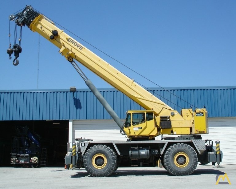 Grove RT9130E 130-ton Rough Terrain Crane 1