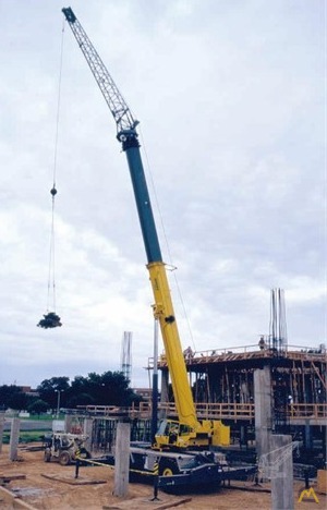 Grove RT9130E-2 130-Ton Rough Terrain Crane 0