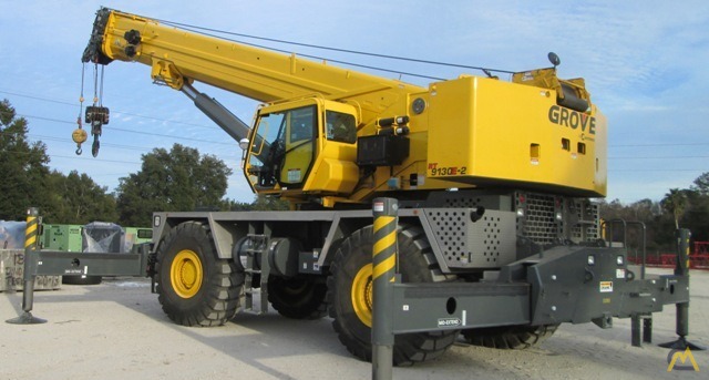 Grove RT9130E-2 130-Ton Rough Terrain Crane 0