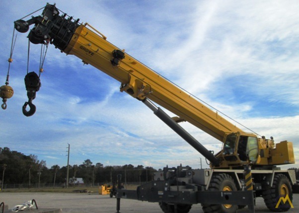 Grove RT9130E-2 130-Ton Rough Terrain Crane 2