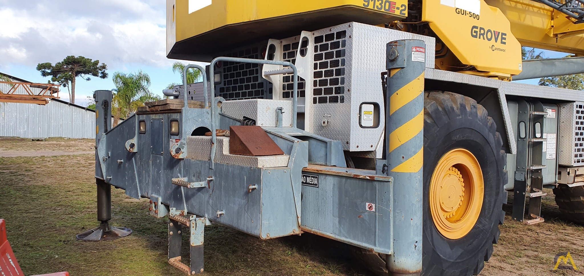Grove RT9130E-2 130 Ton Rough Terrain Crane 12