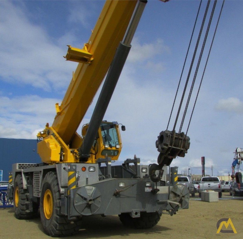 Grove RT9130E-2 130-Ton Rough Terrain Crane 2