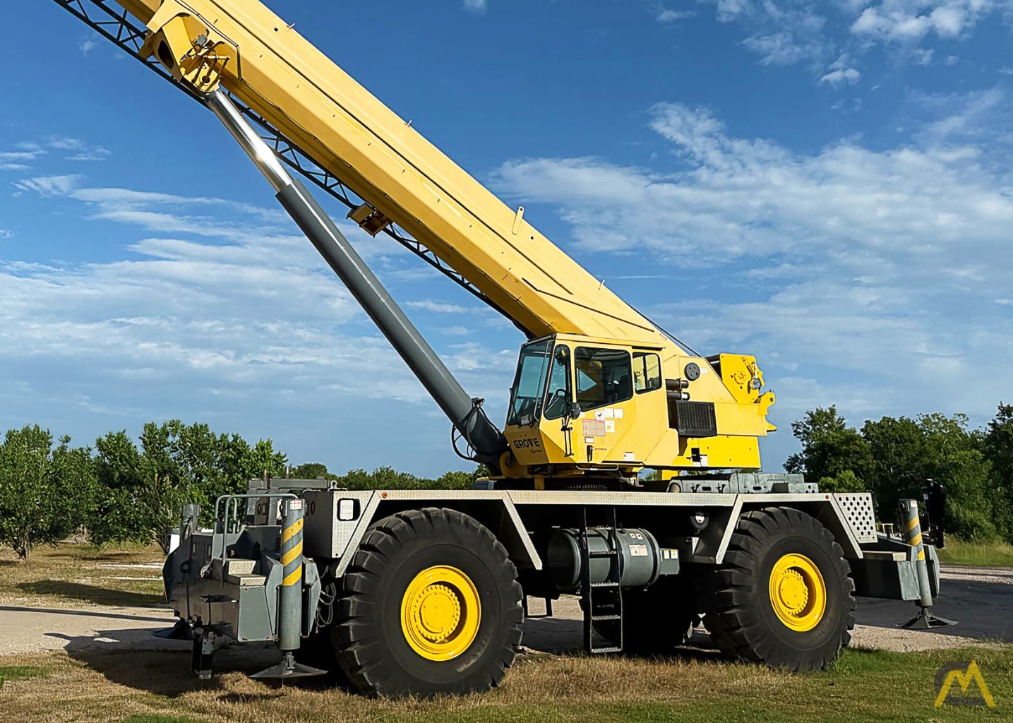 Grove RT9130E-2 Rough Terrain Crane 0