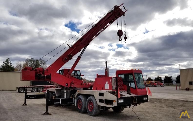 Grove TMS640 40-Ton Telescopic Truck Crane 0