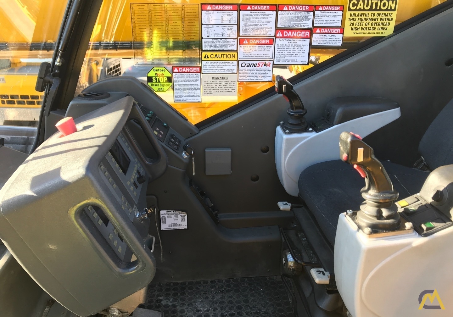 Grove TMS9000E 110-Ton Telescopic Boom Truck Crane 3