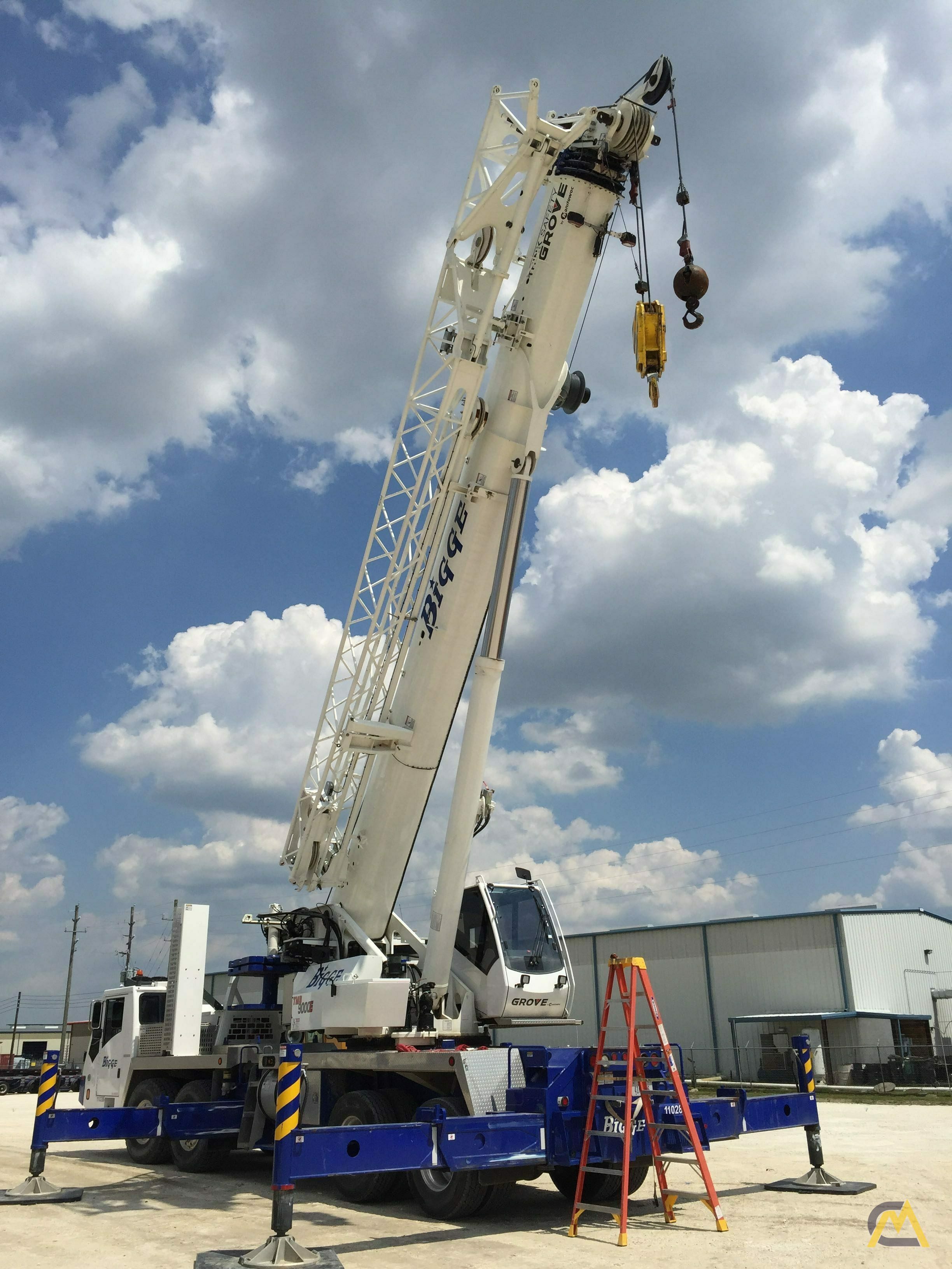 Grove TMS9000E 110-ton Telescopic Boom Hydraulic Truck Crane 3
