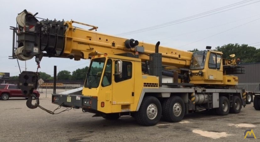 Grove TMS900E 90-Ton Telescopic Boom Truck Crane 0