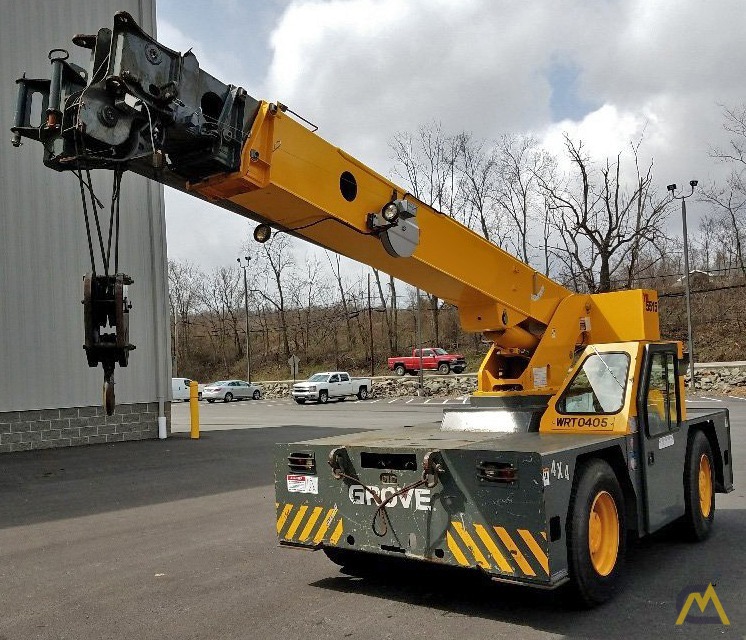 Grove YB5515 15-Ton Carry Deck Crane 4