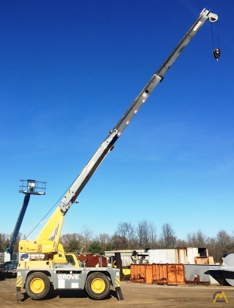 Grove YB5515 15-Ton Carry Deck Industrial Crane 0