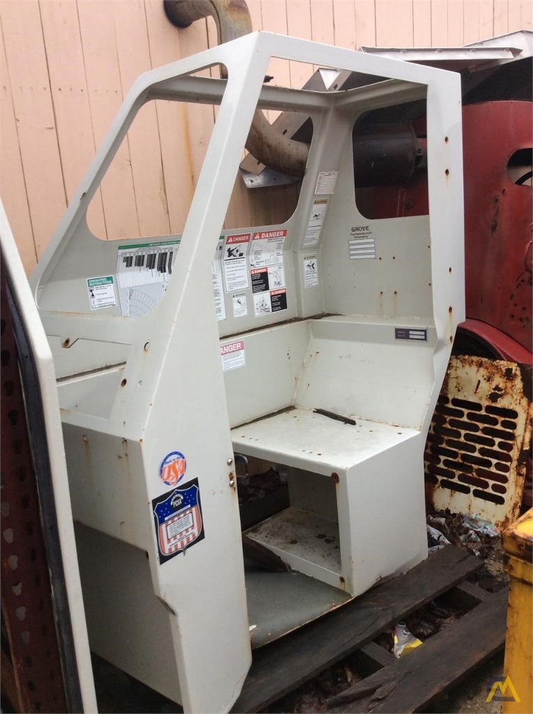 Crane Operators Cabin for Grove Shuttlelift YB7722 Carry Deck Industrial Crane Model 0
