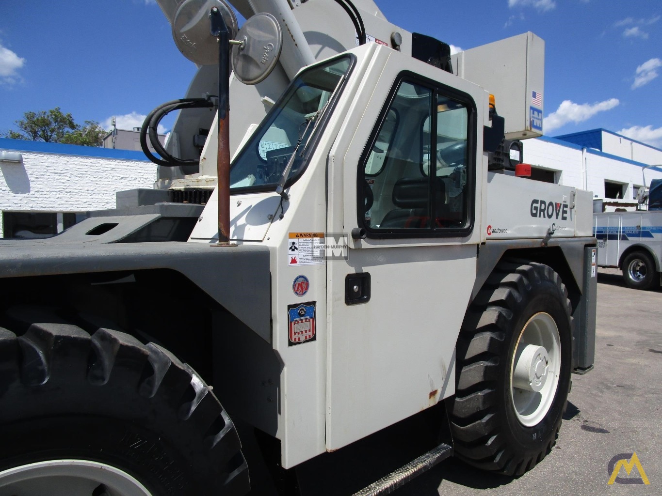 Grove YB7725 25-Ton Carry Deck Crane 14